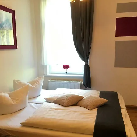 Hopfengrund 2* アルンシュタット